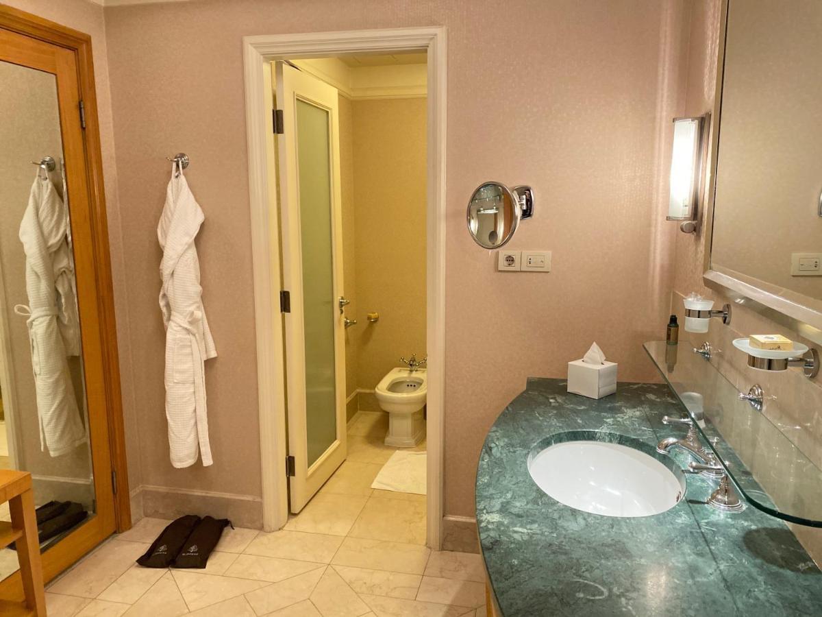 Chez Haytham At Four Seasons Nile Plaza Residential Suite Kaherah Luaran gambar