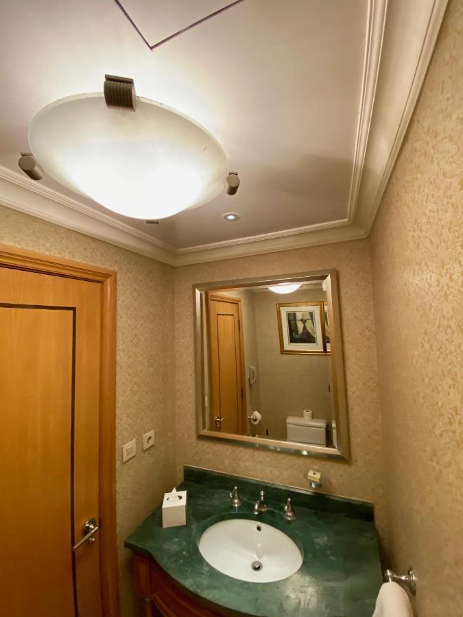 Chez Haytham At Four Seasons Nile Plaza Residential Suite Kaherah Luaran gambar
